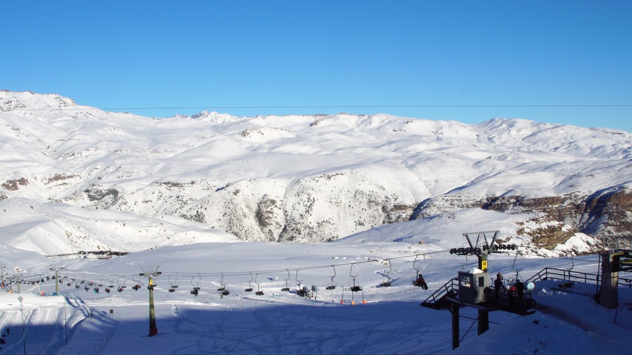 Click to enlarge image 1. Centro de Ski Farellones.jpg