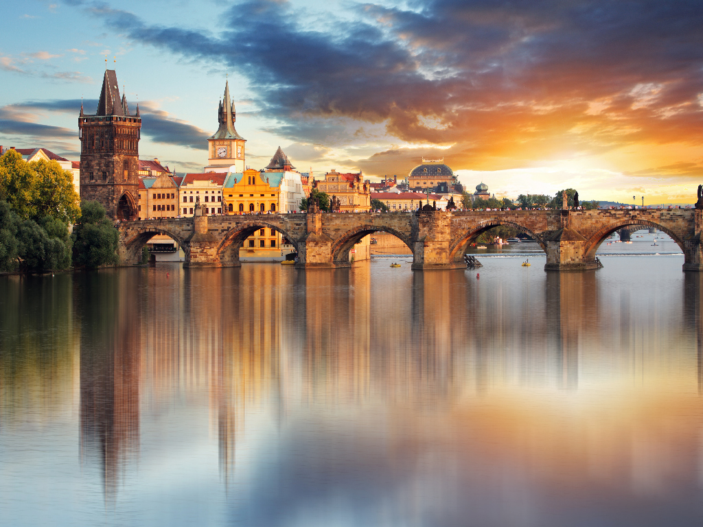 Click to enlarge image Ponte Carlos em Praga.jpg