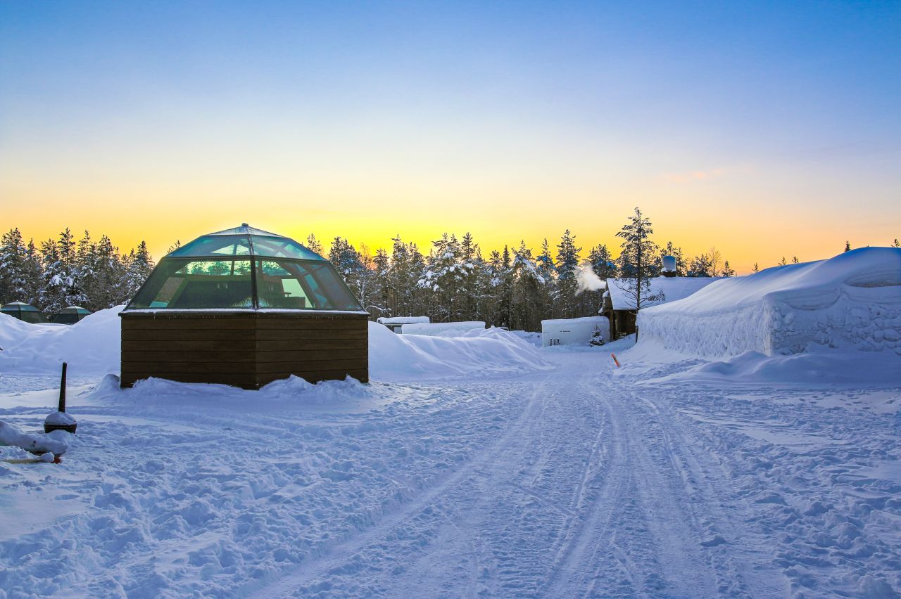 Click to enlarge image 15. Arctic SnowHotel  Glass Igloos em Sinetta.jpg
